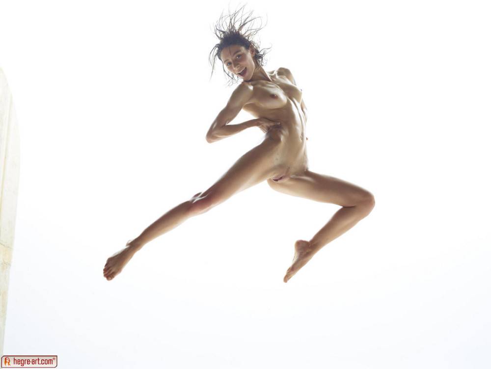 Athletic naked girl rose posing in artistic studio nudes - #16