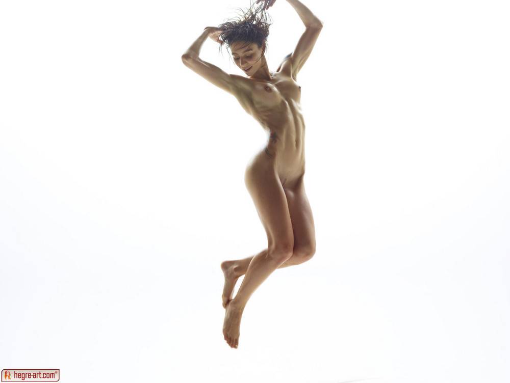 Athletic naked girl rose posing in artistic studio nudes - #9