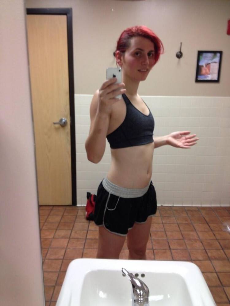 Shemale fitness selfies - #10