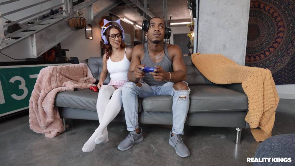 Busty Gamer Chick Kira Perez Pleases Black Dude On The Couch - #2