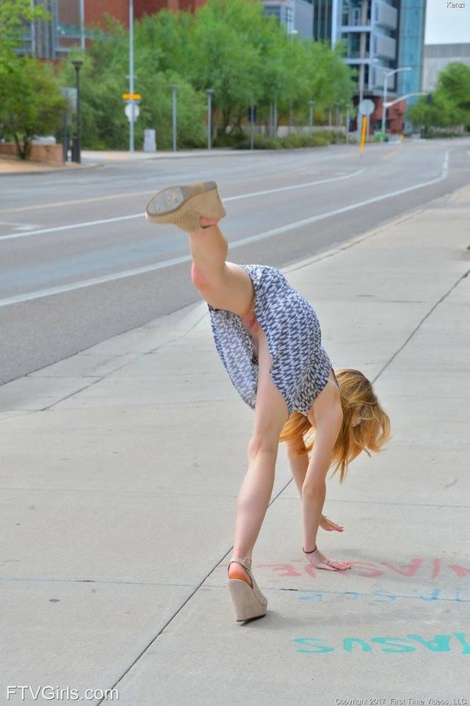 Stationside Upskirt - #17