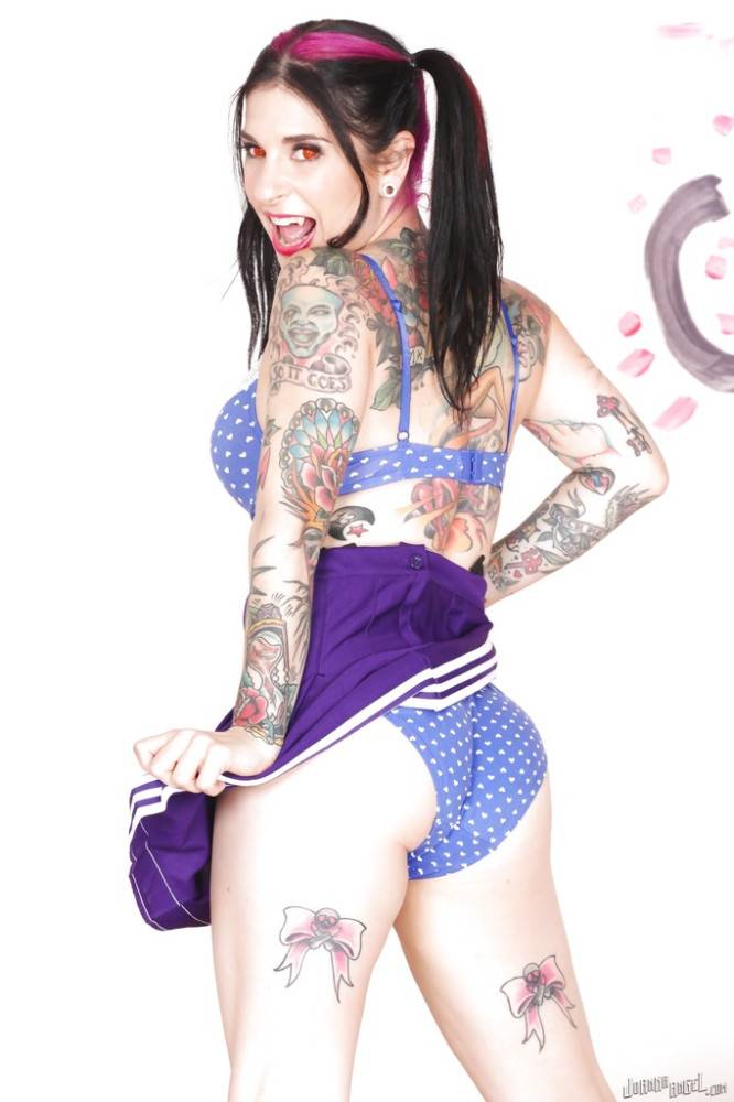 Excellent american milf Joanna Angel in fancy skirt exhibits her ass and pussy - #6