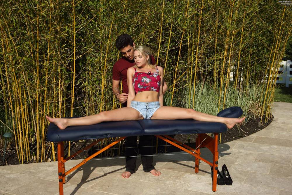 Blonde Angel Mia Malkova Gets A Massage And A Machine Fuck On The Massage Table - #3