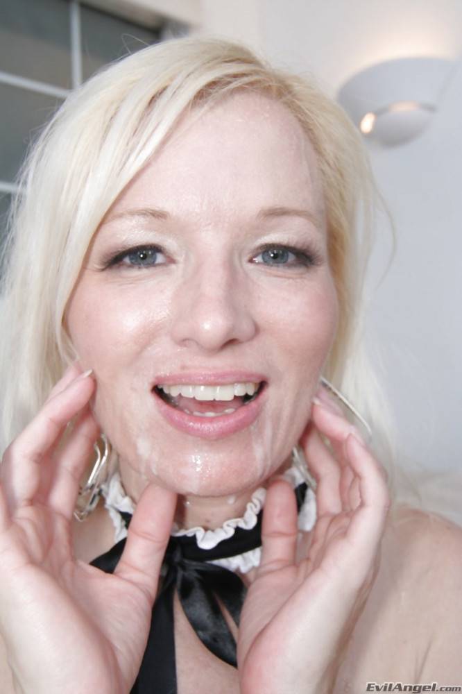 Luscious american blond milf Heidi Hanson sucking deep black dick and gets a cumshot on her face - #17