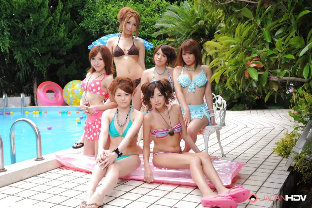 Japanese teen gfs in sexy swimsuits shown their beauty at the pool - #16