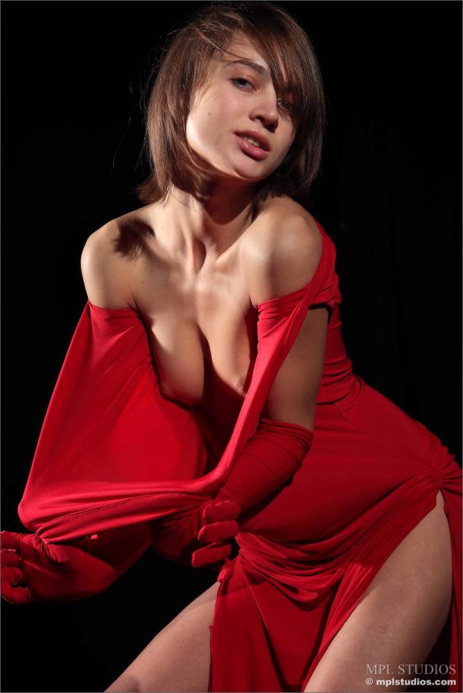 Naughty Girl Lera MPL Takes Her Provocative Red Dress As Soon As She Sees The Camera - #4