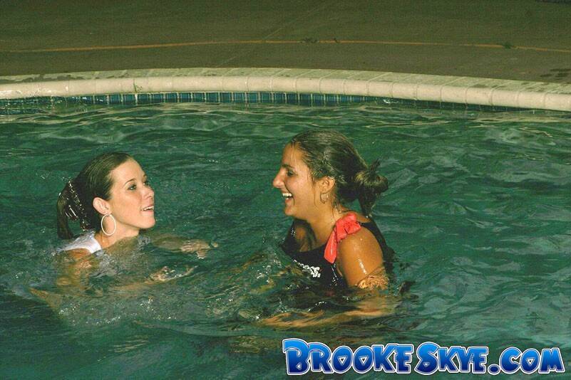 Lassie Brooke Skye And Her Playful Girlfriend Get Fully Nude In The Pool - #1