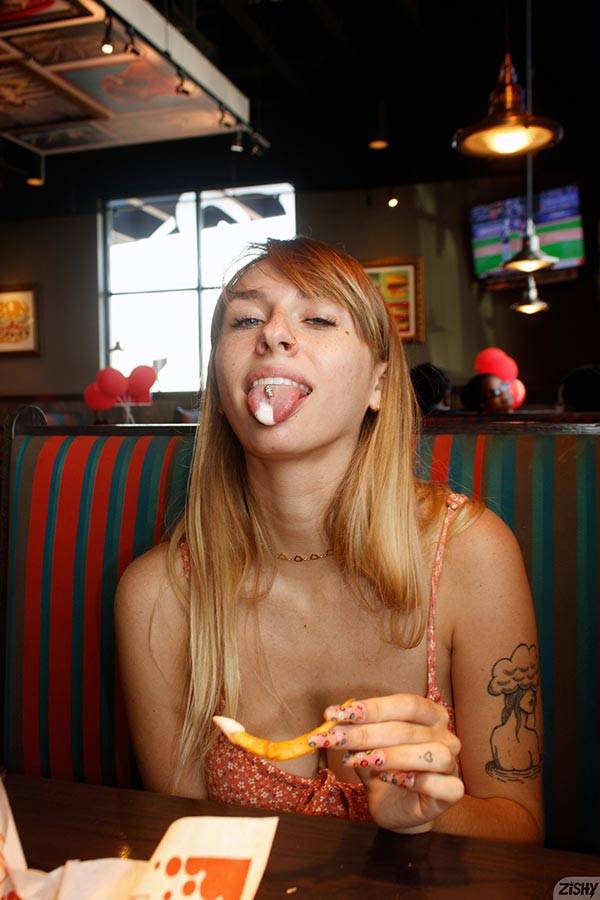 Angel Youngs Flashing At Red Robin - #6