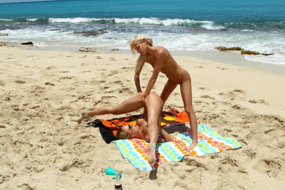 Sassy Blonde Blue Angel Is On The Beach Naked Getting Pussy Fisted By Kacey Jordan - #15