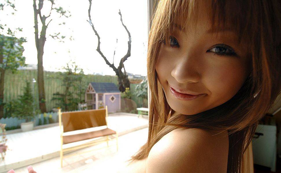 Smiling Teen Reon Kosaka Is Before Cam With The Round Tits And Hairy Nub Uncovered - #12
