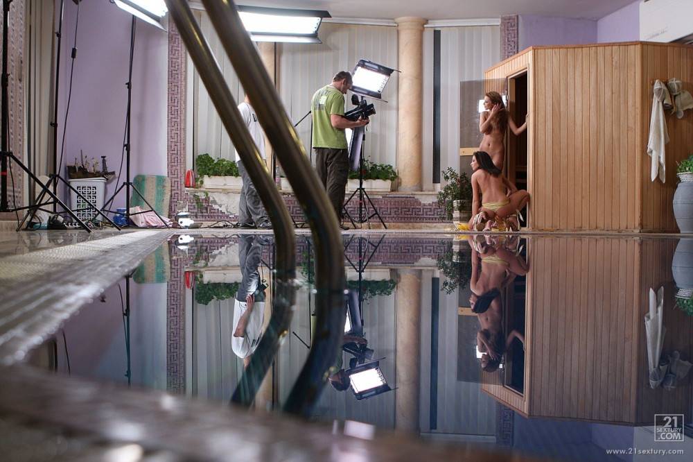 Behind The Scene Shooting With Lauren May And Cindy Hope Posing Naked By The Pool - #1