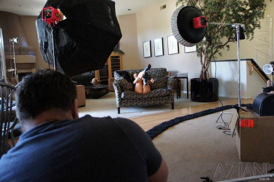 Behind The Scenes Of Huge Boobed Brunette Model Laura Lee Showing Her Assets On Camera - #10