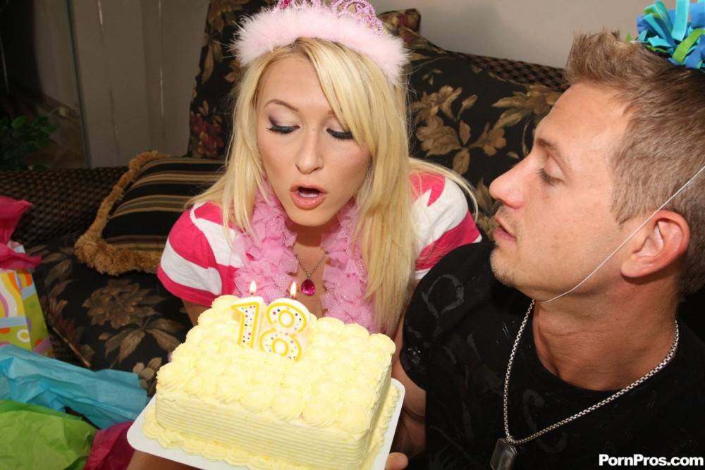 Alluring Blonde Chick Katie Summers Sucks And Rides Long Cock On Her Birthday - #4