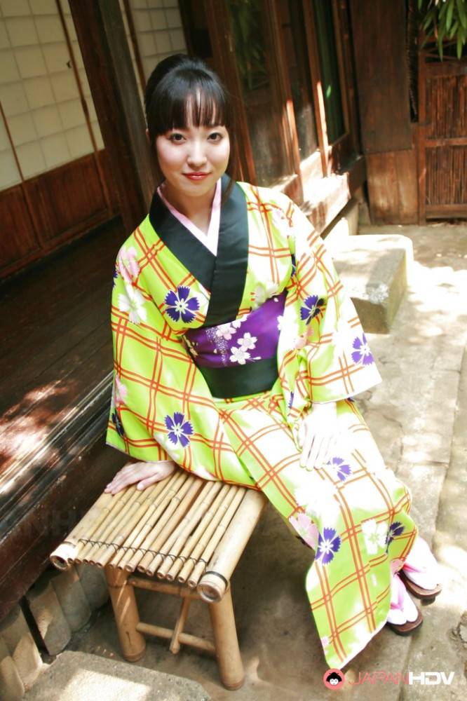 Japanese girls in yellow kimono shown her hairy twat - #3