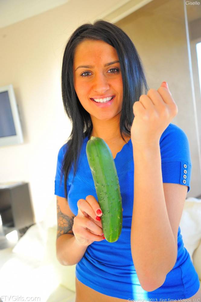 Giselle Mari Is A Gorgeous Latina With A Nice Fine Body And She Is Masturbating With A Cucumber - #7