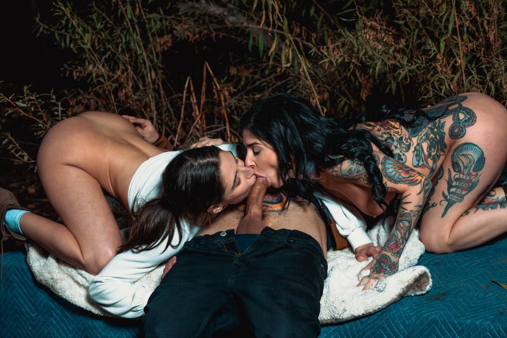 Joanna Angel And Abella Danger Getting Fucked Outdoors | Photo: 4687648