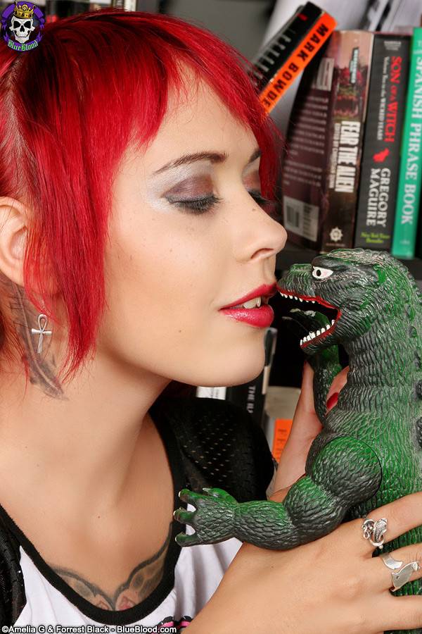 Cute nerdy gamer girl scarlet starr in pigtails plays with godzilla - #7