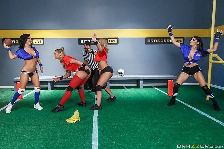 Football hardcore orgy with athletic babes - #1