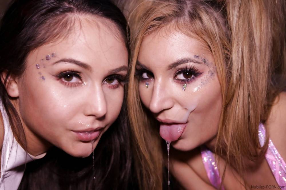 Attractive women Ariana Marie and Moka Mora enjoy hot 3some sex scene in the club | Photo: 7440232