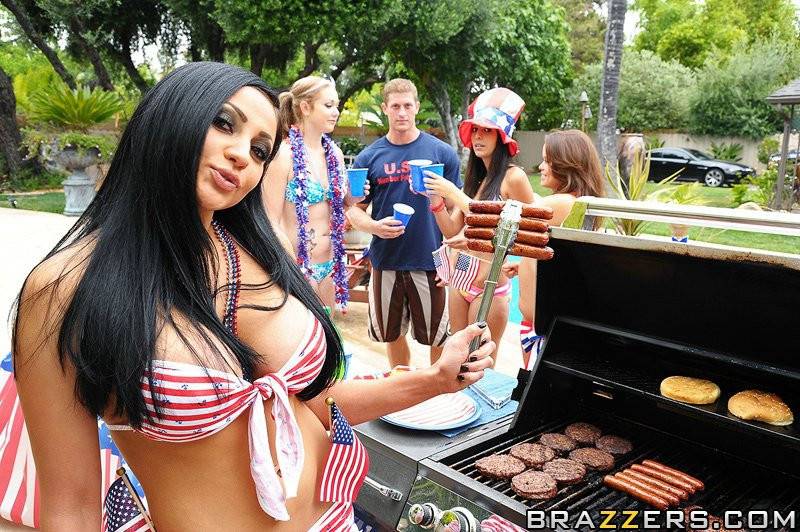 Big Breasted Patriotic Pornstar Audrey Bitoni Gets Slam Fucked At The Poolside | Photo: 8457887