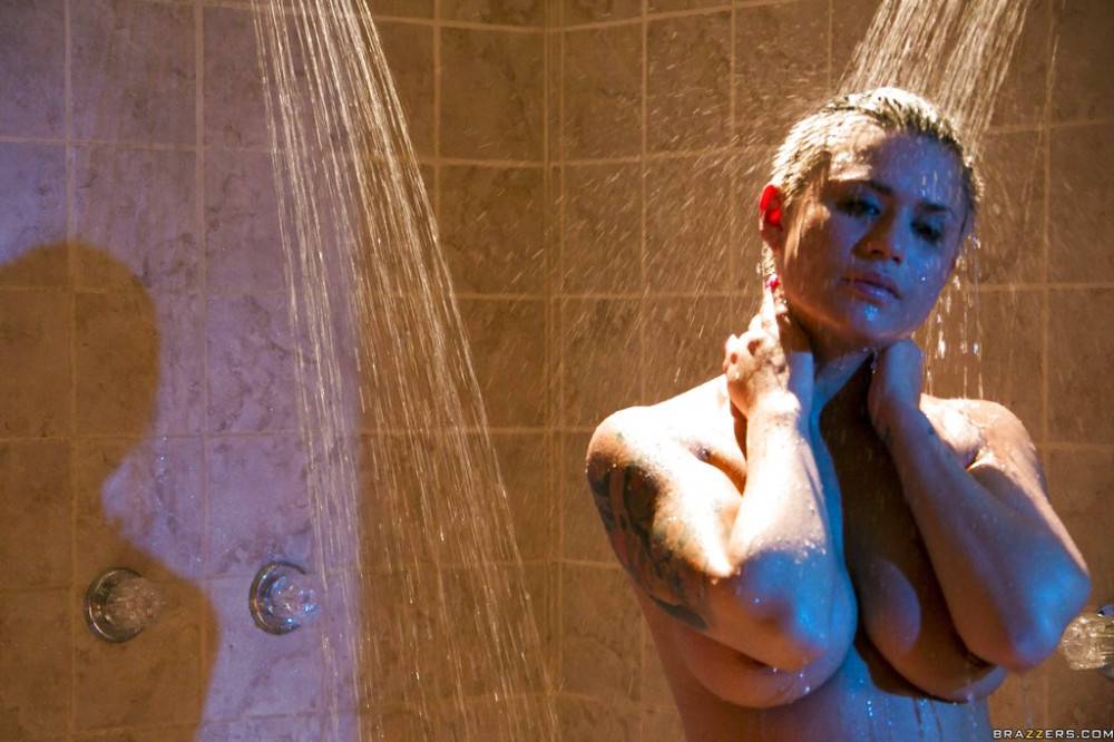 Sexy american porn star Eva Angelina in softcore shooting in shower - #17