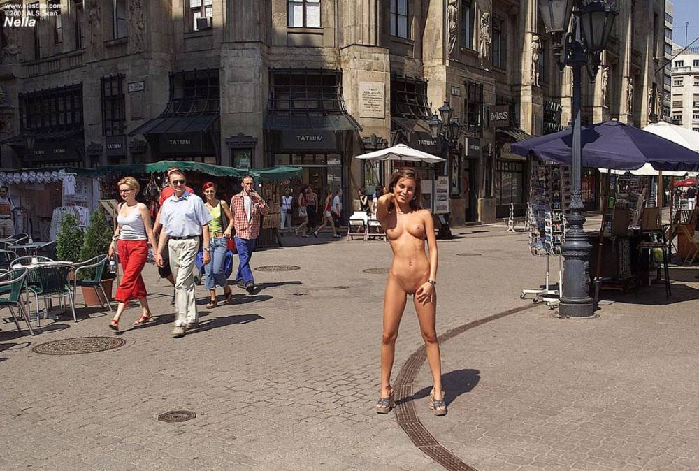 Completely Nude Immaculate Missy Nelli Hunter Explicitly Posing In Public. - #9