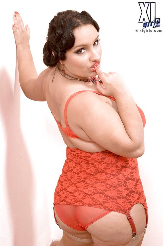 Tempting italian chubby Anna Carlene in underwear reveals big boobies and hot butt - #9
