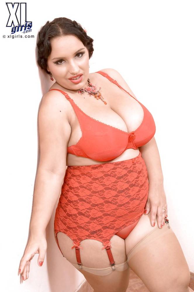 Tempting italian chubby Anna Carlene in underwear reveals big boobies and hot butt - #6