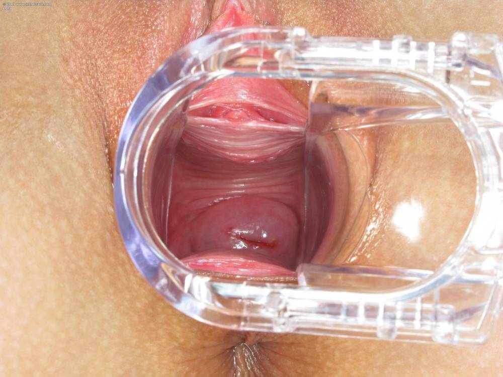 Magnificent Blondie Lola Myluv Inserts Yellow Toy And Speculum In Her Pink Hole - #19