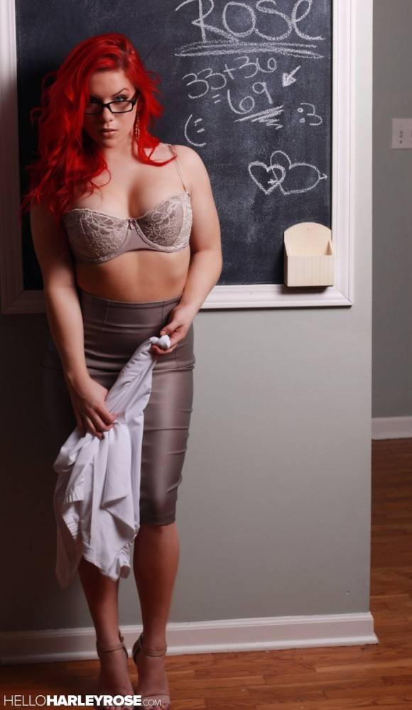No Teacher Was Ever Naughtier Than Red Headed Harley Rose When She Strips In Class - #10