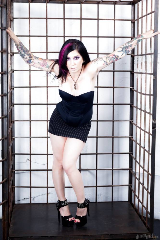 Enchanting american babe Joanna Angel in fetish gallery | Photo: 7710597