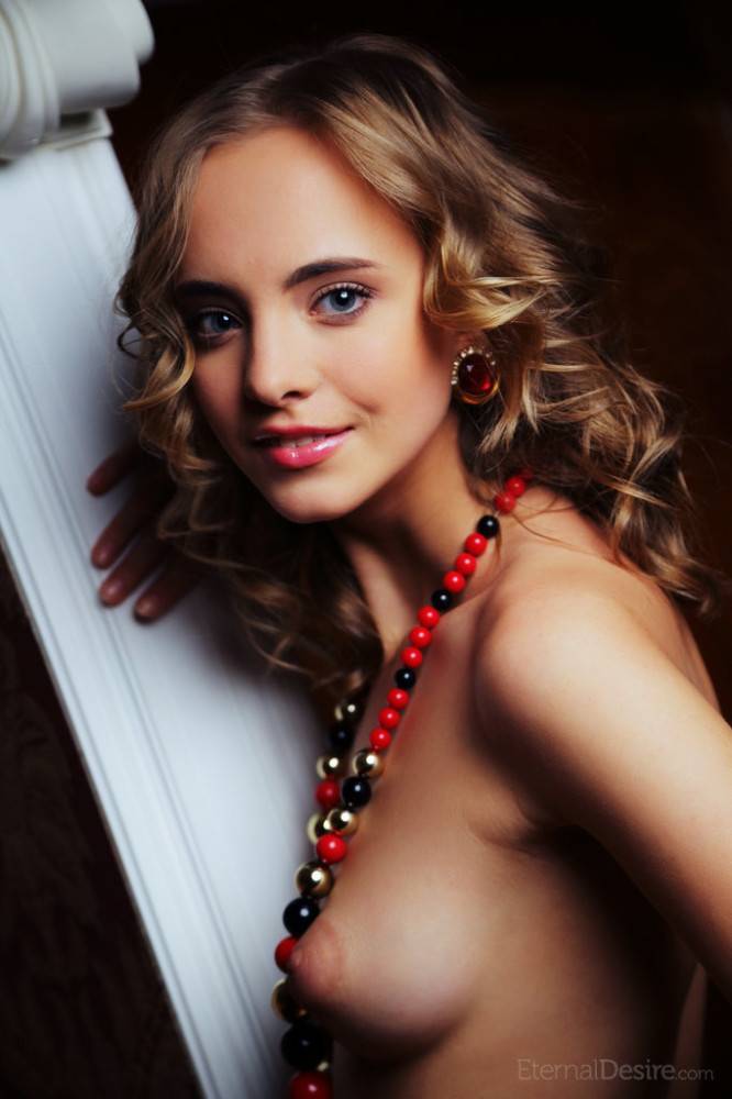Sexy ukrainian blond young Rachel Blau exposing her butt - #17