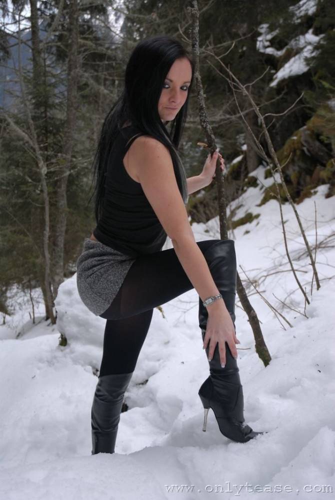 Very Brave Brunette Kate B In Tight Black Pantyhose Poses Topless In Winter - #5