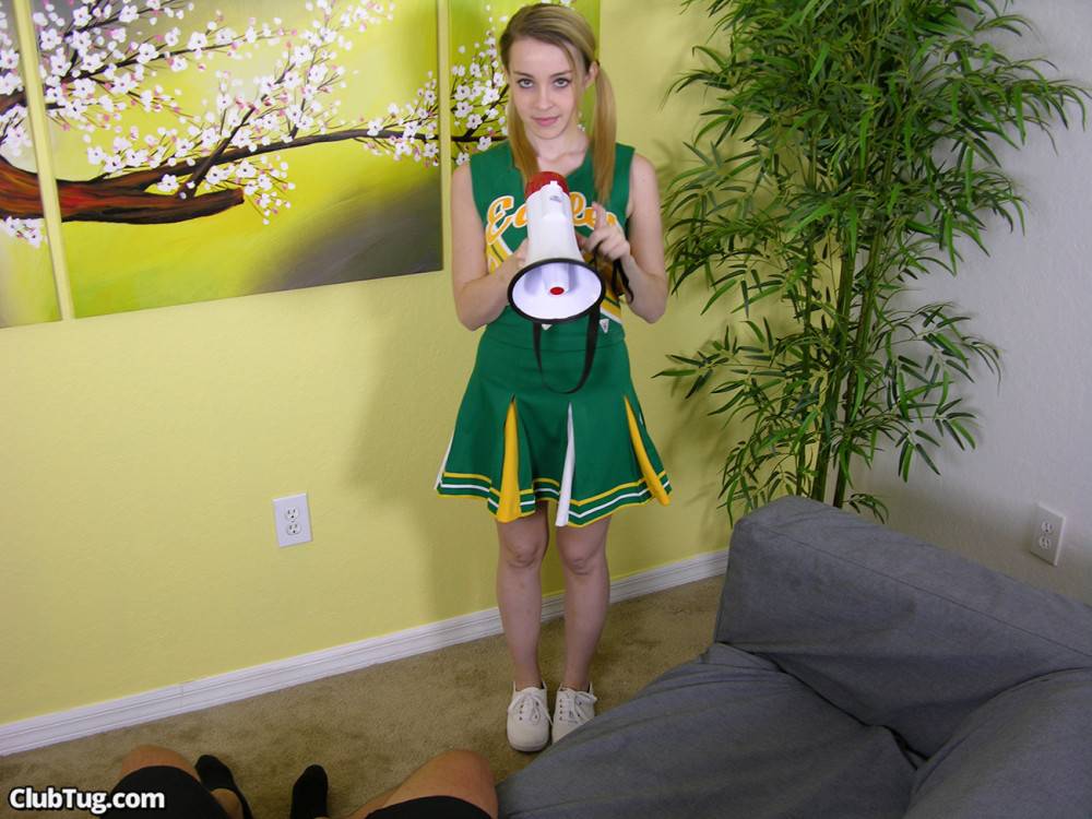 Sweet Cheerleader Alexia Gold Doesnâ€™t Lose Her Chance To Stroke The Hard Ram Rod - #1