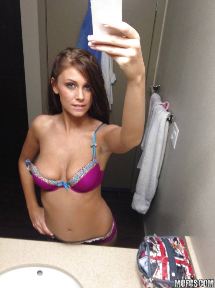Foxy american teen Whitney Westgate in sexy underwear sucks on cock in bath - #4