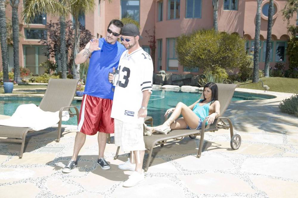 Raven Haired Slender Hottie Eva Ellington Gets Shared By Two Dudes At The Poolside - #3