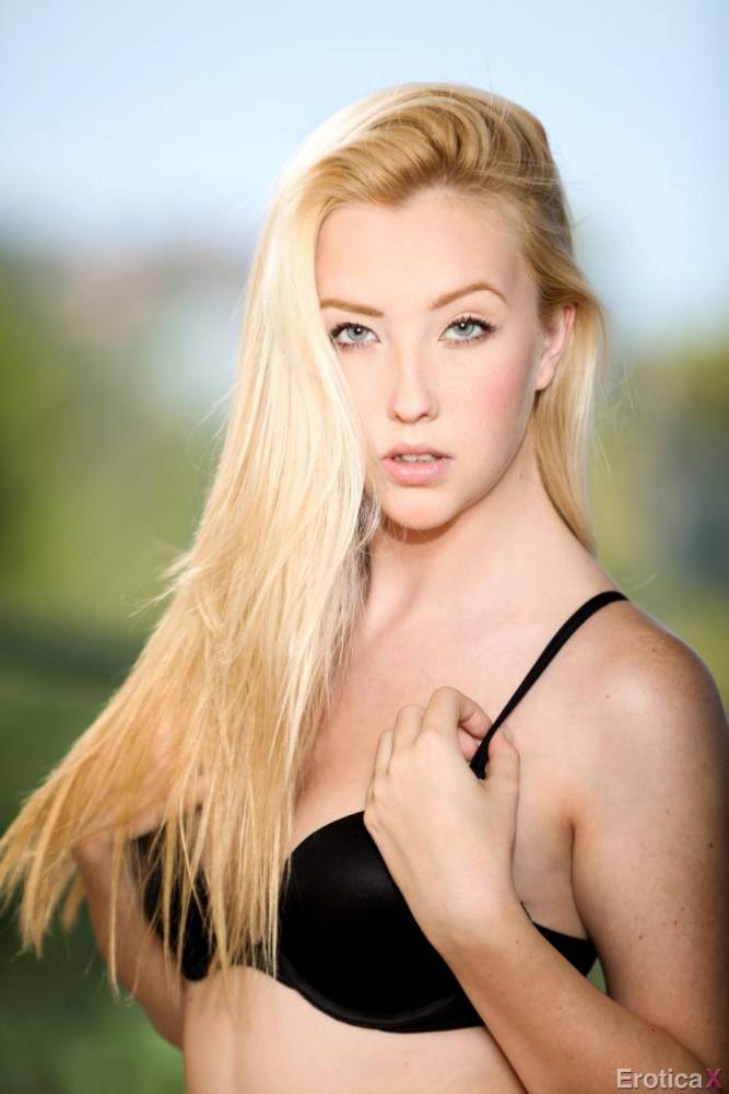 Blonde Angel Samantha Rone Takes Off Her Classy Black Lingerie To Pose Like No Babes Before. - #14