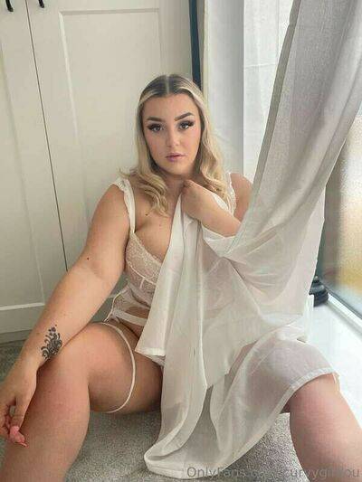 curvygirllou https: - #17