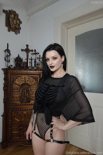 AlissaNoir alissa_noir - #17