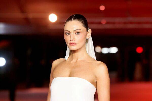 phoebejtonkin - #19