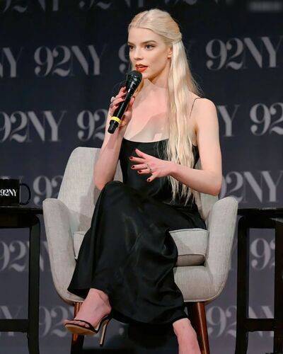 anyataylorjoy owlicats - #11