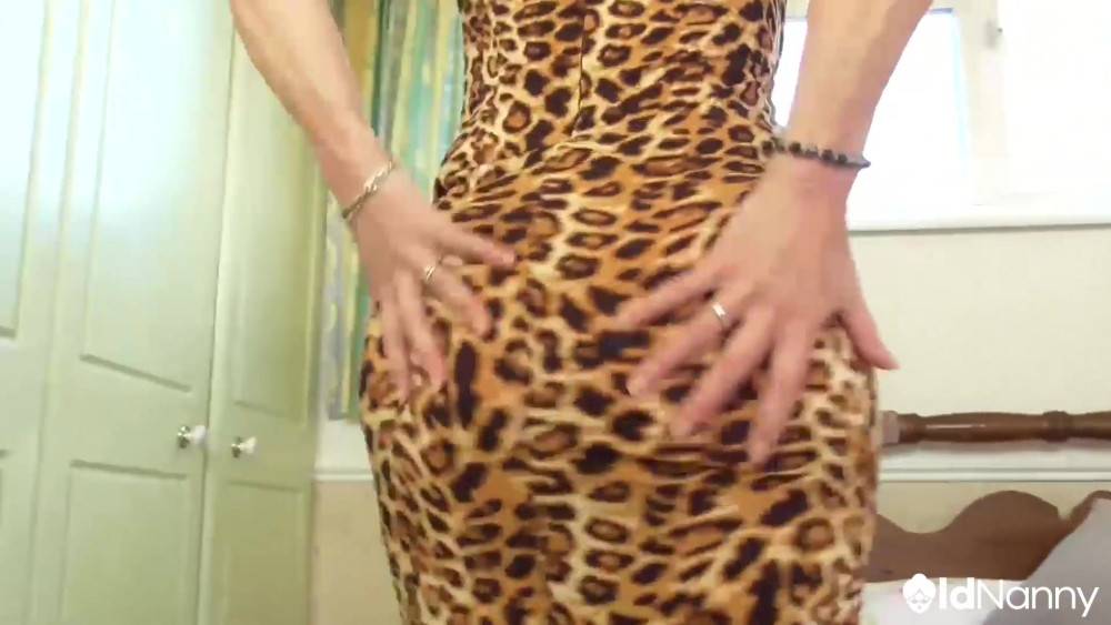 EUROPEMATURE Cheetah dress red negligee and horny MILF - #7