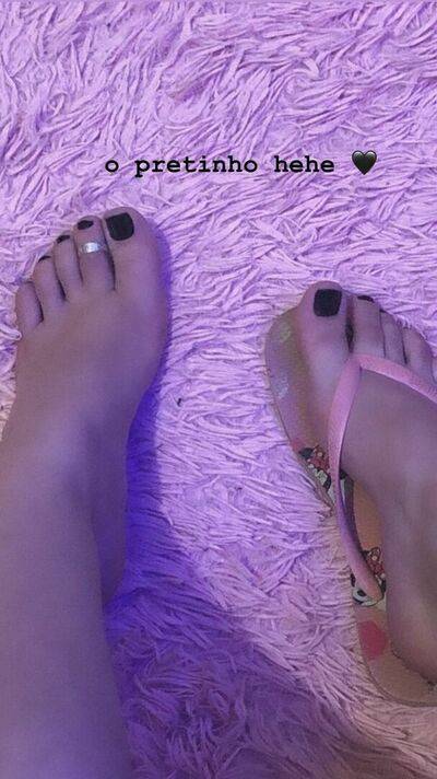 LOIRAFEET - #9