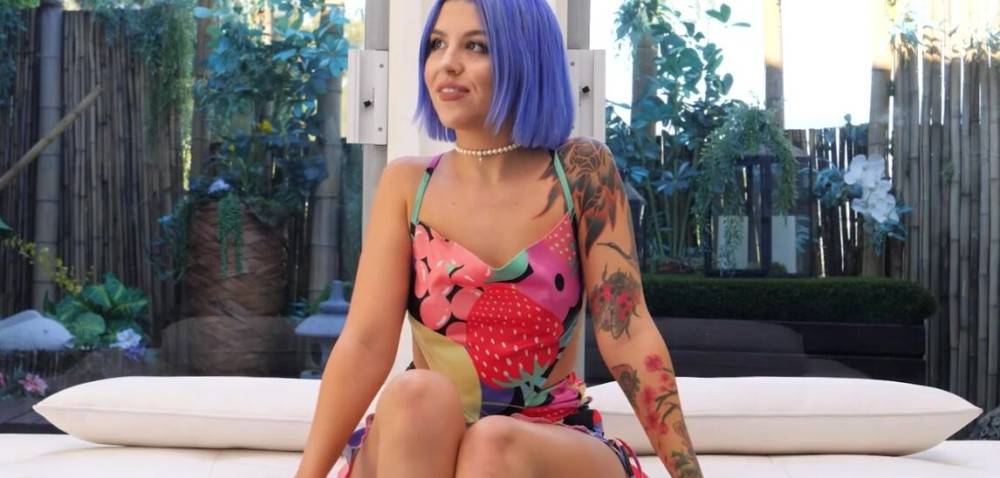 Blue haired girl Luna shows her sucking and fucking skills in POV - #1