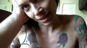 Tattooed redhead Anna Bell Peaks delivers a messy POV blowjob on nudesceleb.com