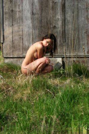 Ho teen Stunning Serena takes off her bra and thong by a barn in a SFW manner on nudesceleb.com