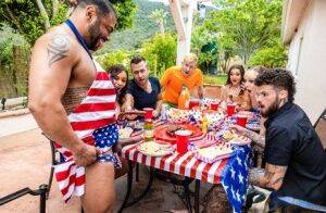 It's the 4th of July and Draven Navarro and his wife Rose Lynn are having a on nudesceleb.com