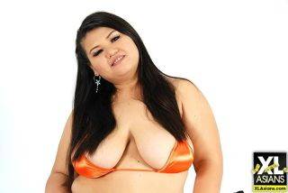 Chubby thai girlfriend masturbating in bikini - Thailand on nudesceleb.com