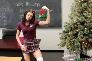 Hoelidays everybody! on nudesceleb.com