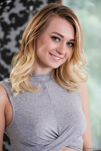 Glamour - Natalia Starr on nudesceleb.com